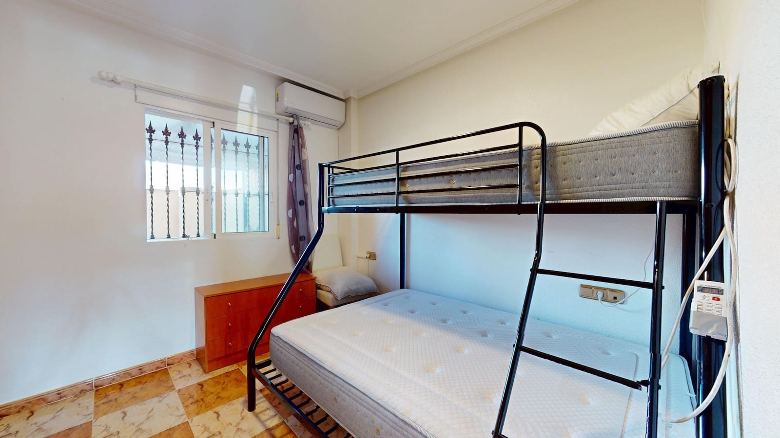 2 slaapkamer Huis te koop in Orihuela met zwembad - € 165.000 (Ref: 9343588)