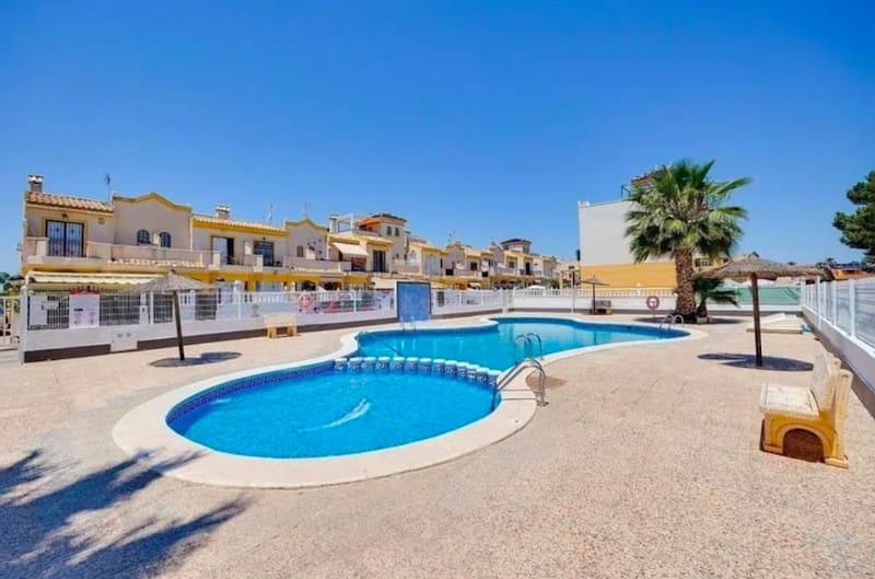 3 sypialnia Dom na sprzedaż w Guardamar del Segura z basenem - 214 900 € (Ref: 9379723)