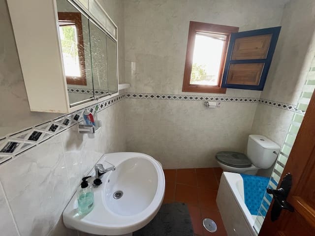 2 soveværelse Byhus til salg i Canillas de Albaida - € 145.000 (Ref: 9426366)