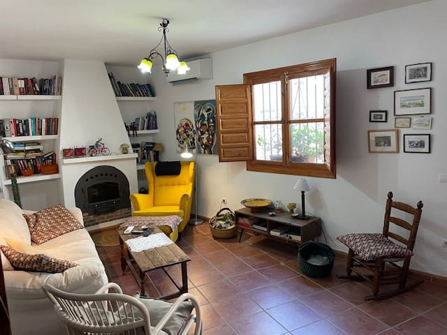 2 soveværelse Byhus til salg i Canillas de Albaida - € 145.000 (Ref: 9426366)