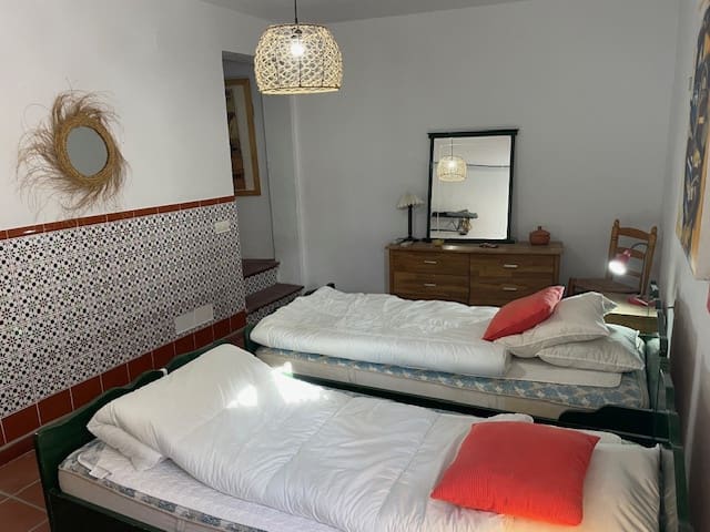 2 soveværelse Byhus til salg i Canillas de Albaida - € 145.000 (Ref: 9426366)