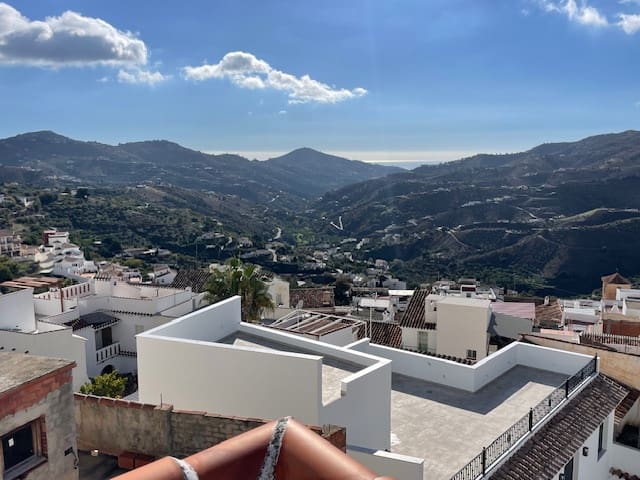 2 soveværelse Byhus til salg i Canillas de Albaida - € 145.000 (Ref: 9426366)