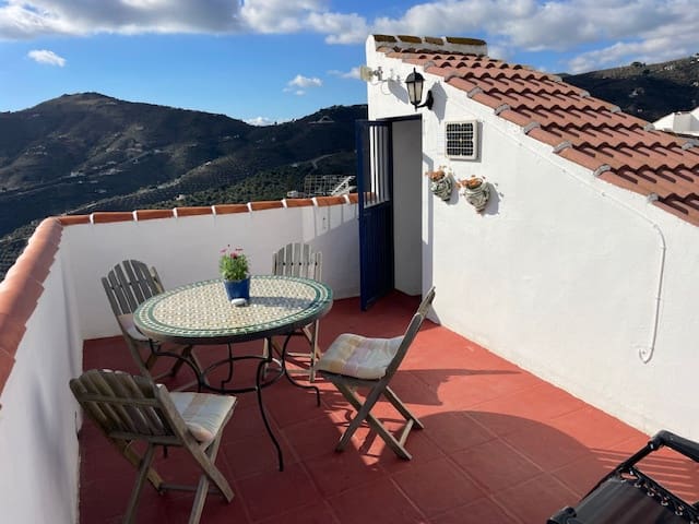 2 soveværelse Byhus til salg i Canillas de Albaida - € 145.000 (Ref: 9426366)