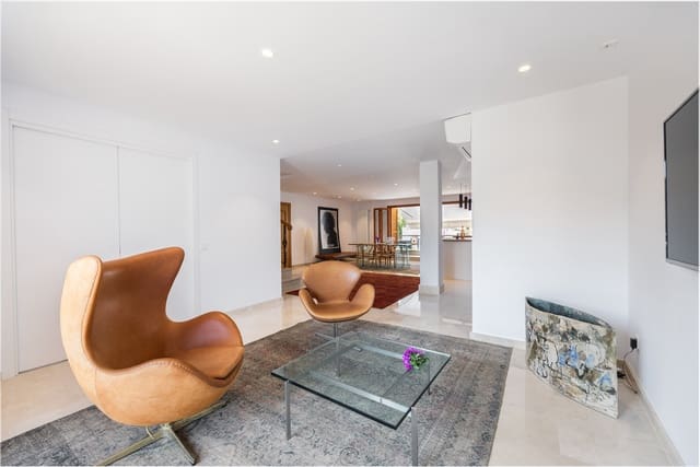 4 soveværelse Lejlighed til salg i Cort, Palma de Mallorca med swimmingpool - € 1.800.000 (Ref: 9427556)