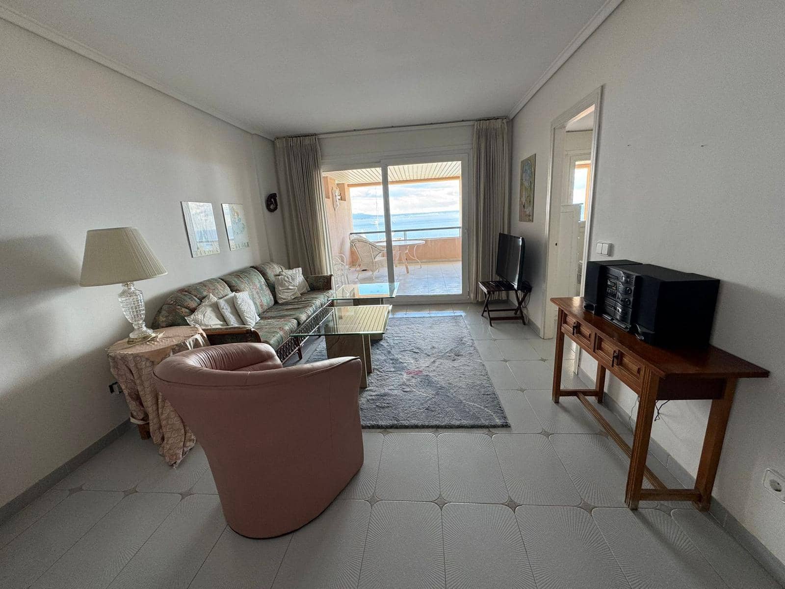 2 bedroom Apartment for sale in Illetas with pool - € 695,000 (Ref: 9487936)