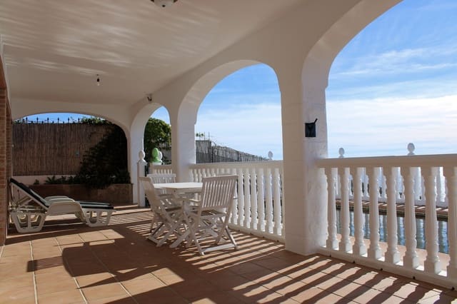 2 soveværelse Villa til salg i Salobreña med swimmingpool - € 265.000 (Ref: 9500024)