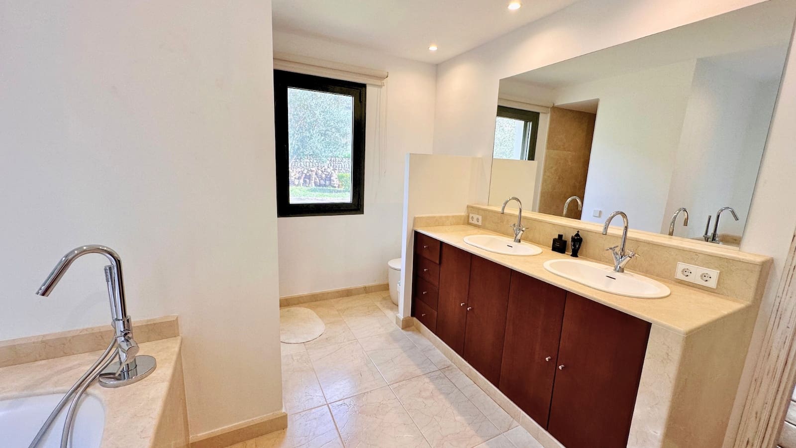 5 soveværelse Villa til salg i Esporles med swimmingpool - € 1.650.000 (Ref: 9596852)