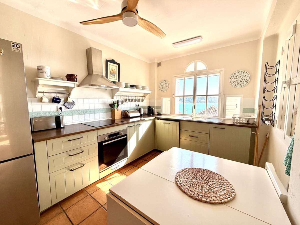 4 Zimmer Doppelhaus zu verkaufen in La Herradura mit Pool - 896.000 € (Ref: 9618073)