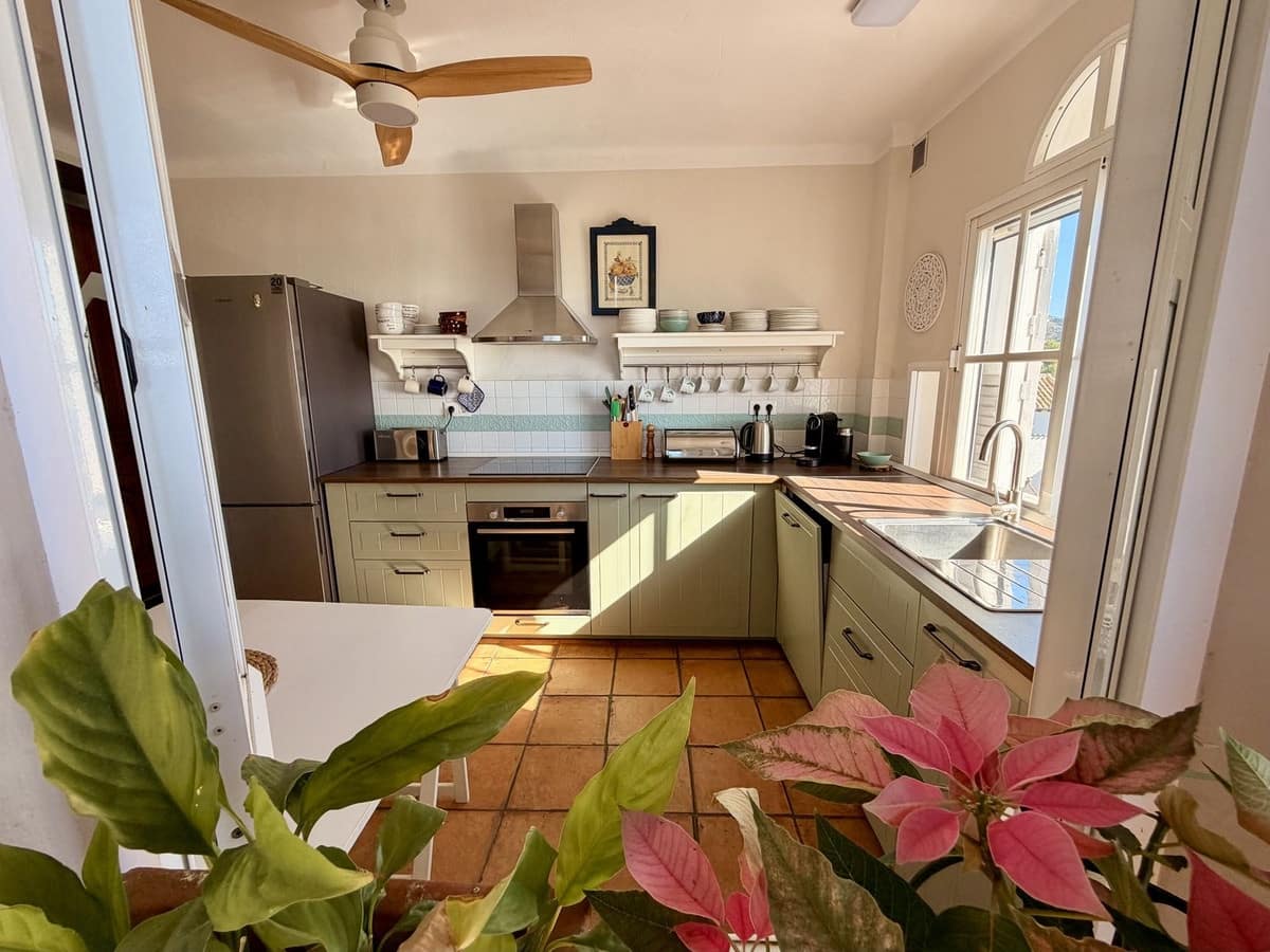 4 Zimmer Doppelhaus zu verkaufen in La Herradura mit Pool - 896.000 € (Ref: 9618073)