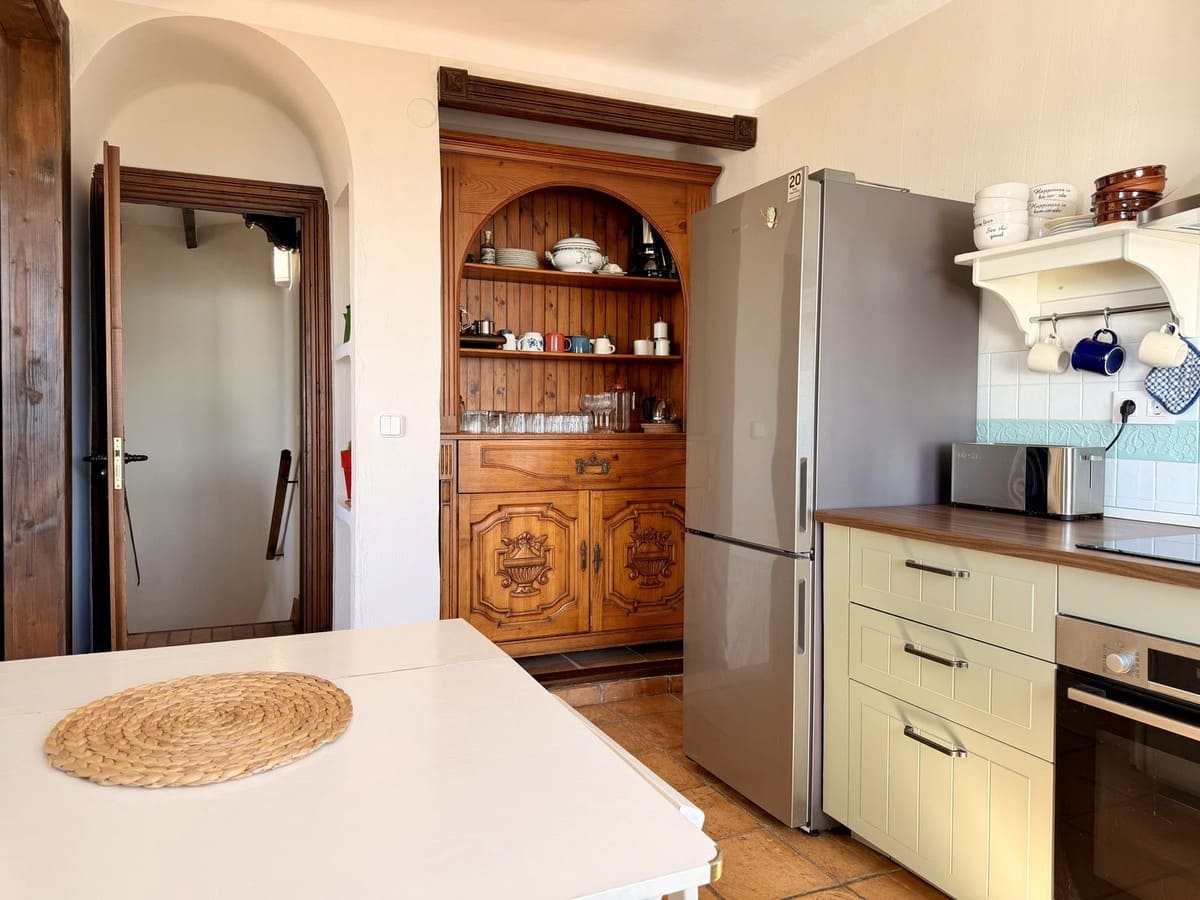 4 Zimmer Doppelhaus zu verkaufen in La Herradura mit Pool - 896.000 € (Ref: 9618073)