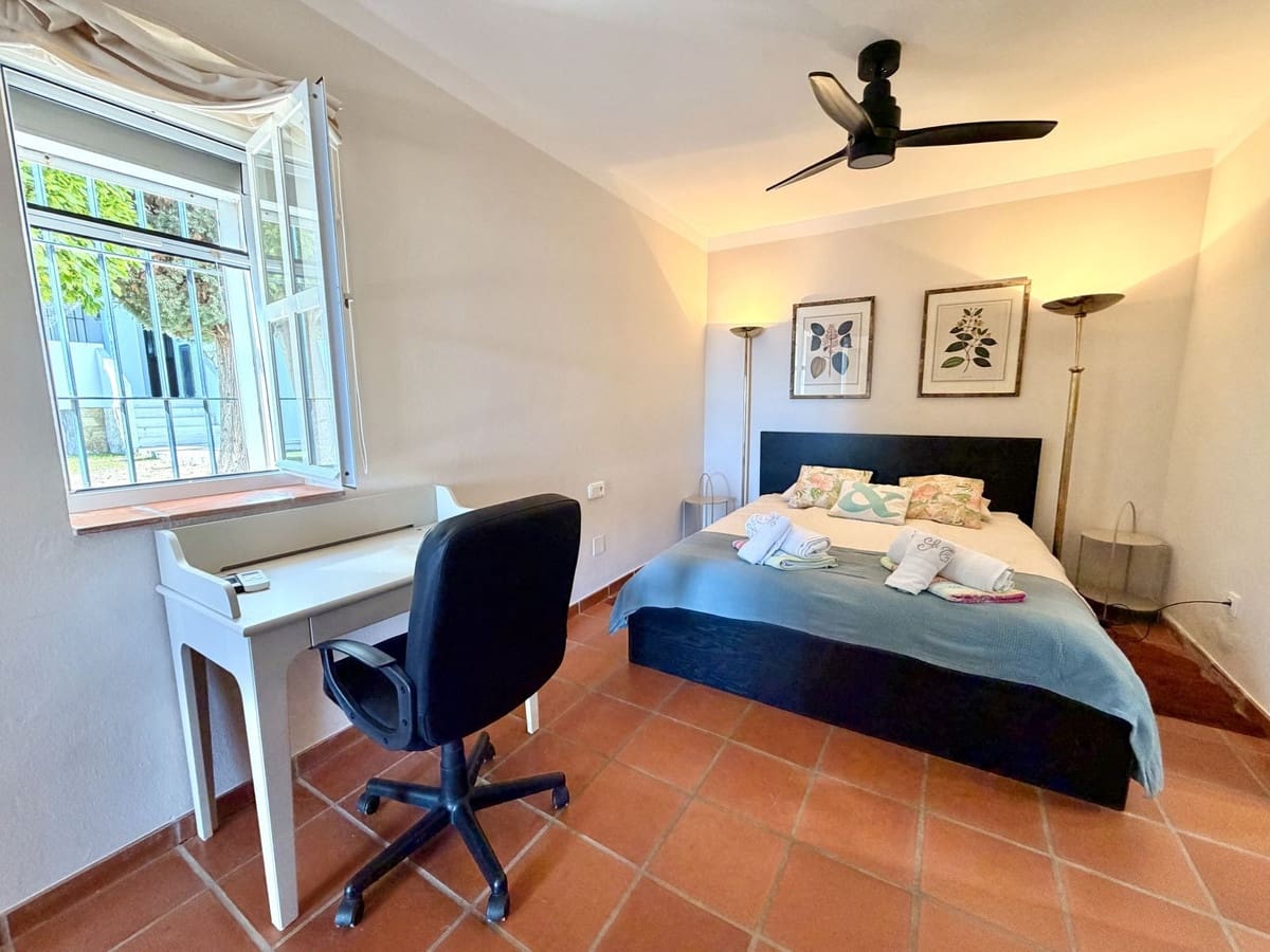 4 Zimmer Doppelhaus zu verkaufen in La Herradura mit Pool - 896.000 € (Ref: 9618073)