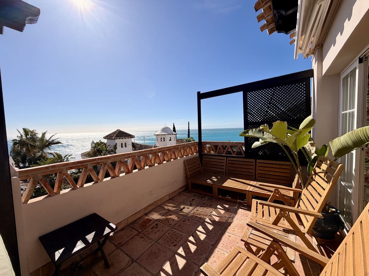 4 Zimmer Doppelhaus zu verkaufen in La Herradura mit Pool - 896.000 € (Ref: 9618073)