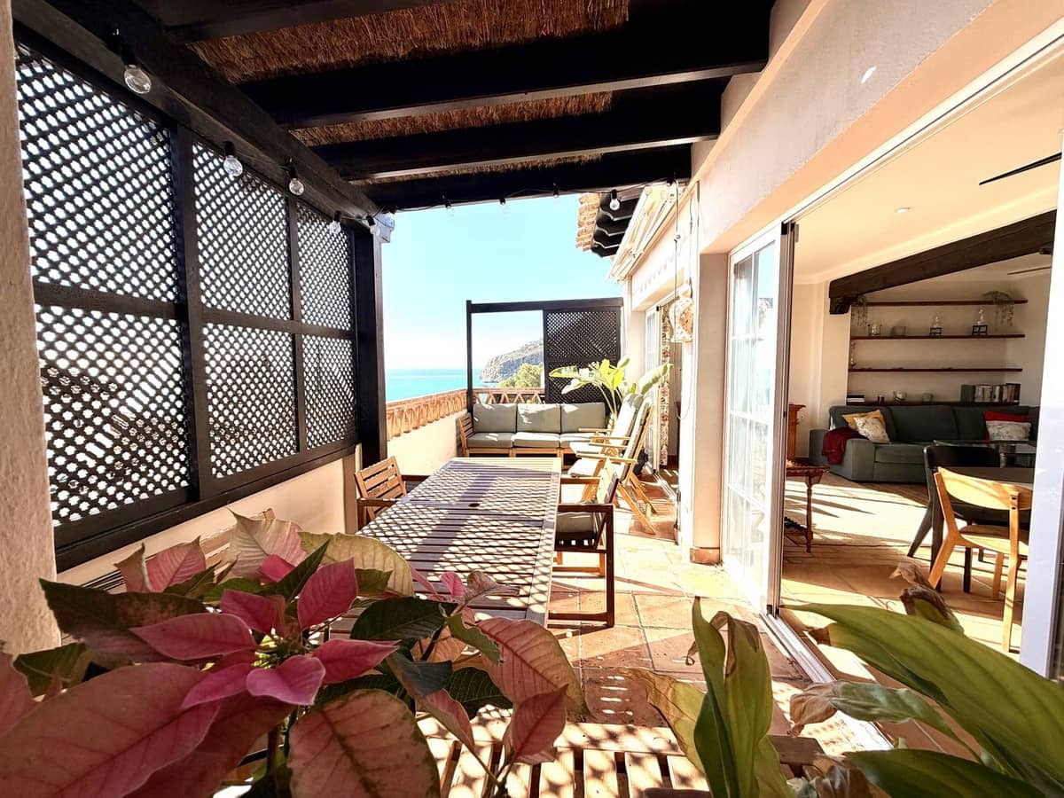4 Zimmer Doppelhaus zu verkaufen in La Herradura mit Pool - 896.000 € (Ref: 9618073)