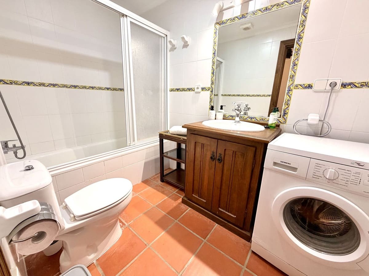 4 Zimmer Doppelhaus zu verkaufen in La Herradura mit Pool - 896.000 € (Ref: 9618073)