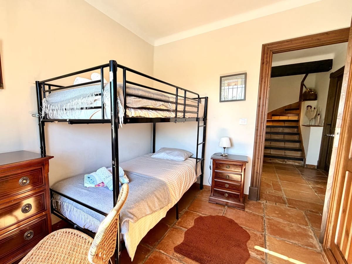 4 Zimmer Doppelhaus zu verkaufen in La Herradura mit Pool - 896.000 € (Ref: 9618073)