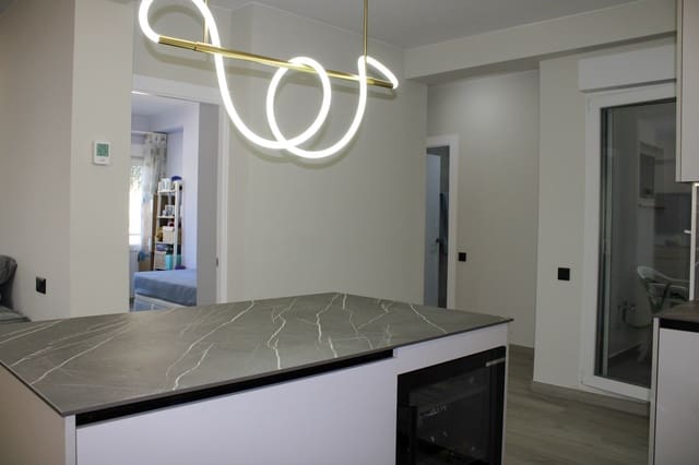 2 sovrum Lägenhet till salu i Vélez-Málaga - 250 000 € (Ref: 9624046)