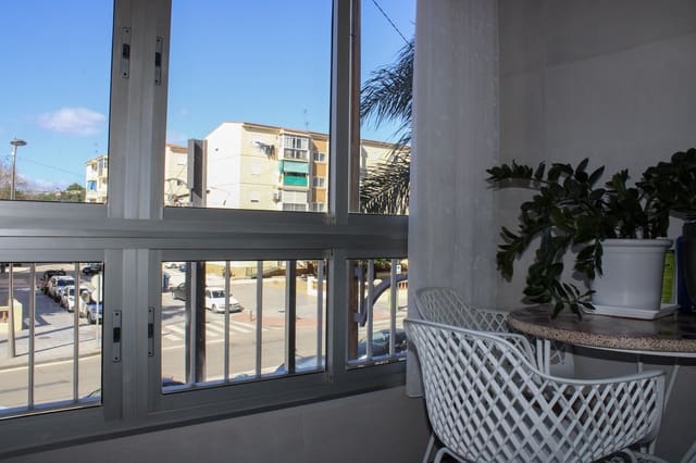 2 sovrum Lägenhet till salu i Vélez-Málaga - 250 000 € (Ref: 9624046)