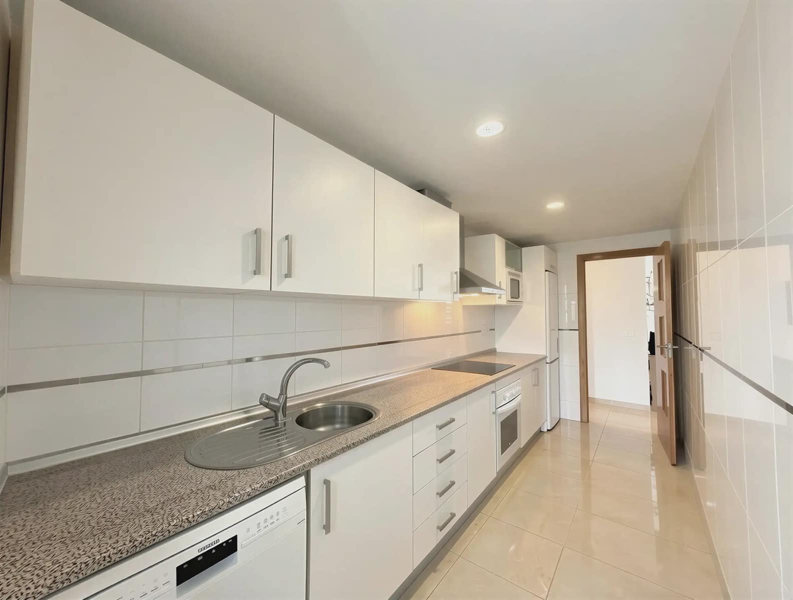 2 sypialnia Penthouse na sprzedaż w Calas de Mallorca z basenem - 379 000 € (Ref: 9665133)