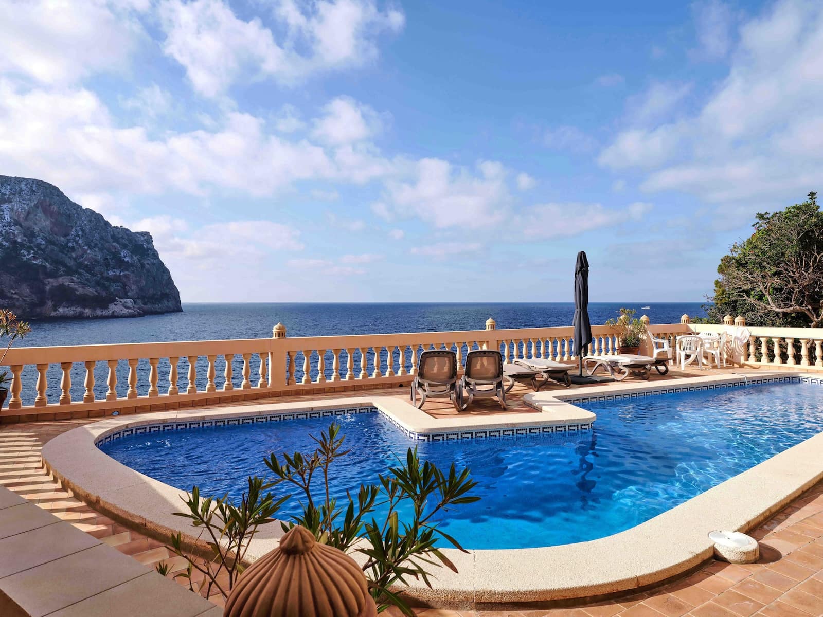 2 quarto Apartamento para venda em Puerto de Andratx com piscina - 989 000 € (Ref: 9723492)