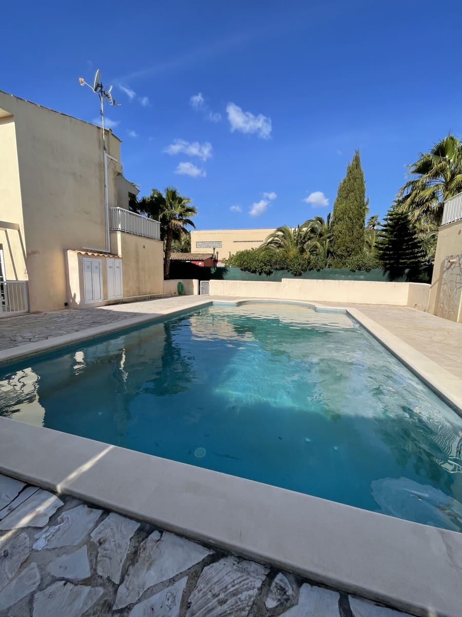 3 bedroom Townhouse for sale in Cala Murada with pool garage - € 695,000 (Ref: 9733755)