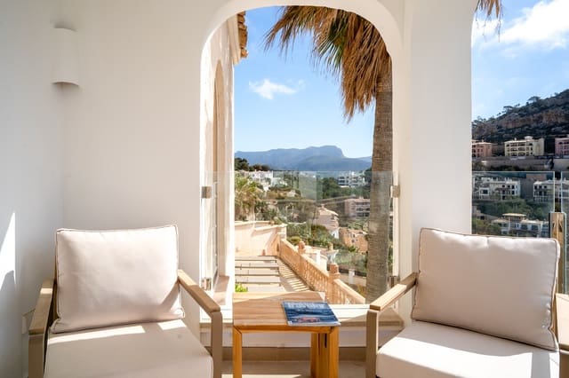 2 soverom Leilighet til salgs i Puerto de Andratx, Andratx med svømmebasseng - € 1 580 000 (Ref: 9750864)