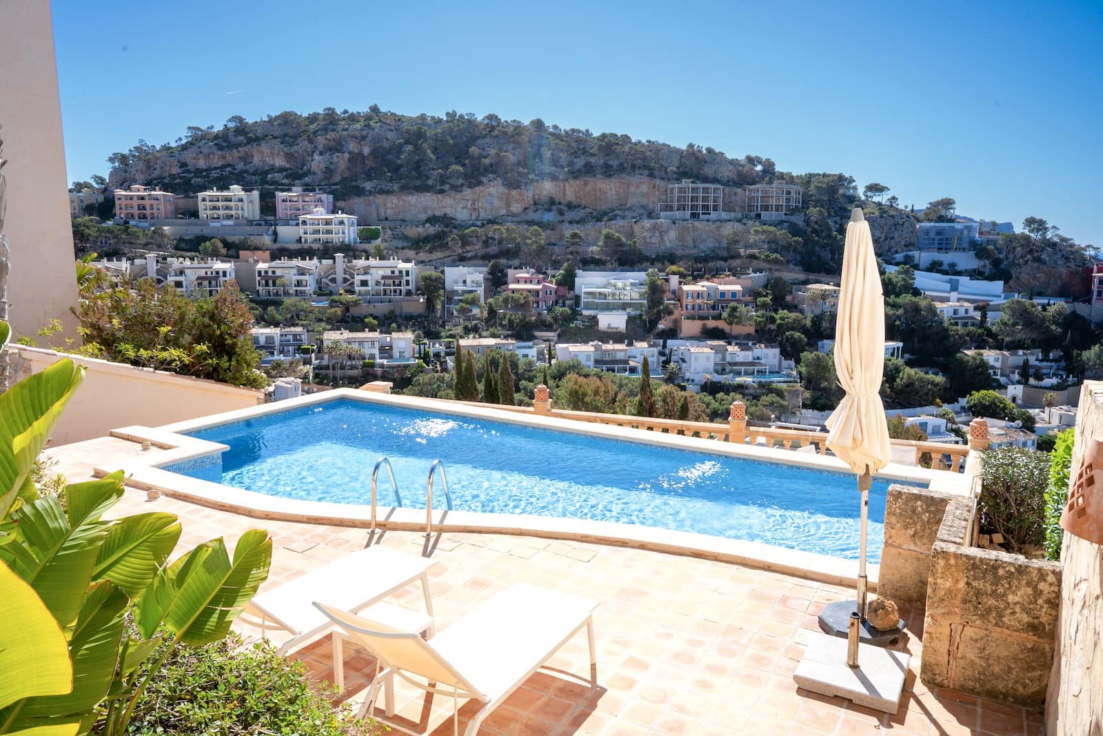 2 soverom Leilighet til salgs i Puerto de Andratx med svømmebasseng - € 1 580 000 (Ref: 9750864)