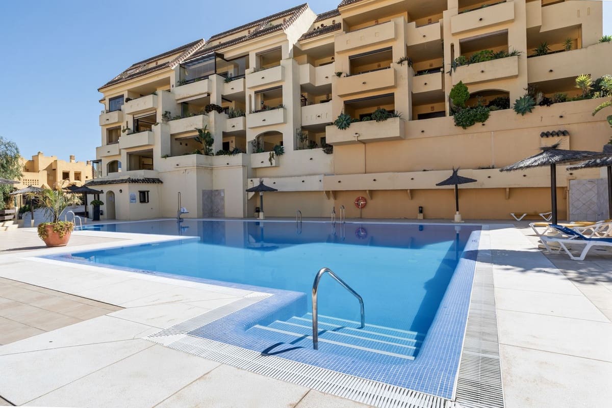 2 sypialnia Apartament na sprzedaż w Manilva z basenem garażem - 235 000 € (Ref: 9784435)