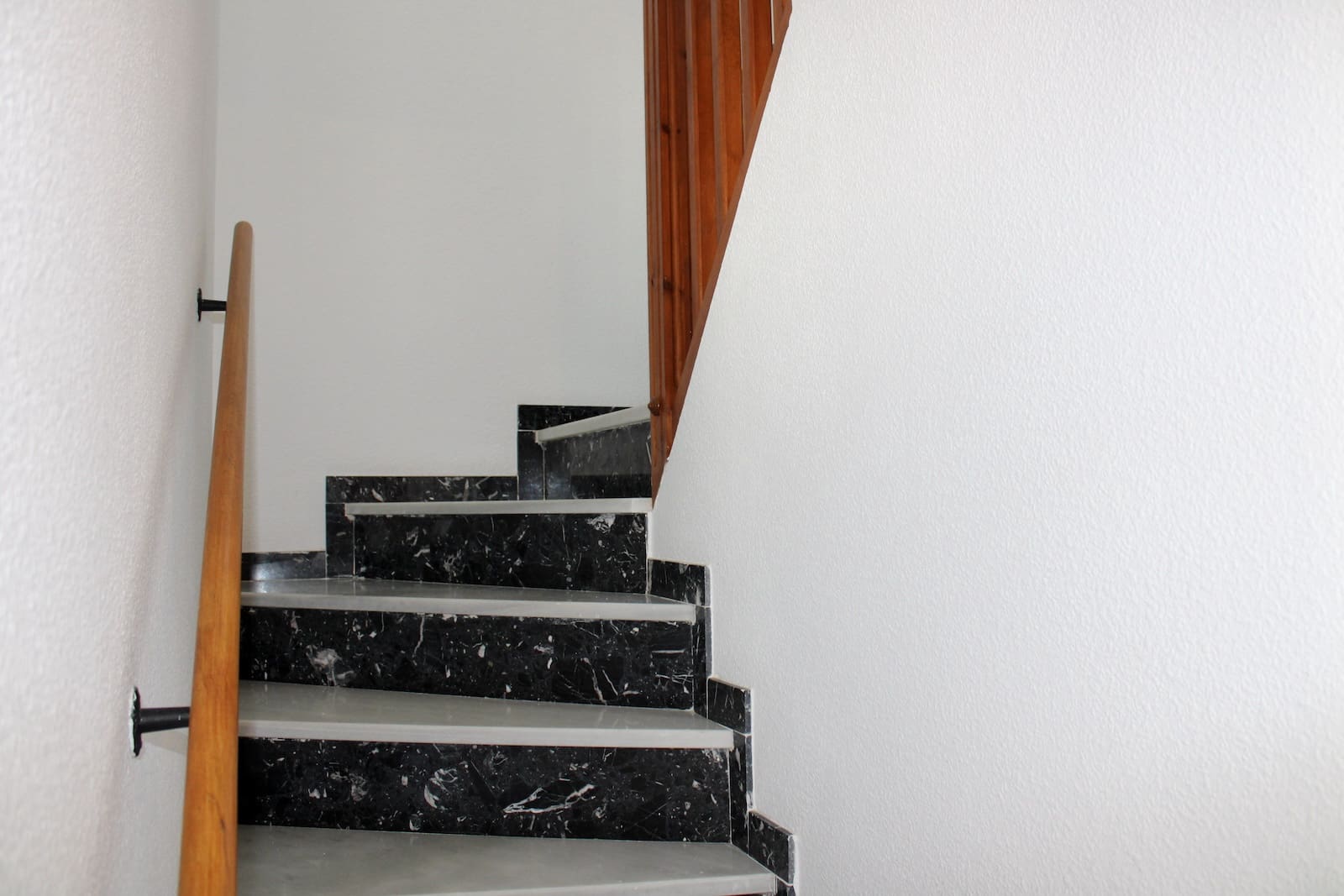 3 makuuhuone Paritalo myytävänä paikassa Torrox mukana uima-altaan 
autotalli - 350 000 € (Ref: 9795248)