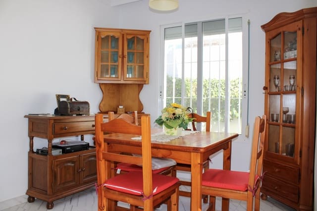 3 makuuhuone Paritalo myytävänä paikassa Torrox Pueblo, Torrox mukana uima-altaan 
autotalli - 350 000 € (Ref: 9795248)