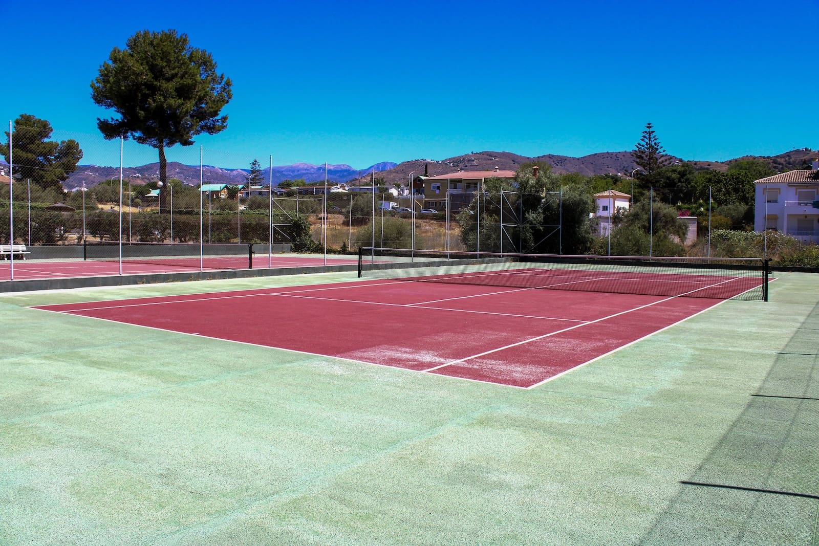 3 makuuhuone Paritalo myytävänä paikassa Torrox mukana uima-altaan 
autotalli - 350 000 € (Ref: 9795248)