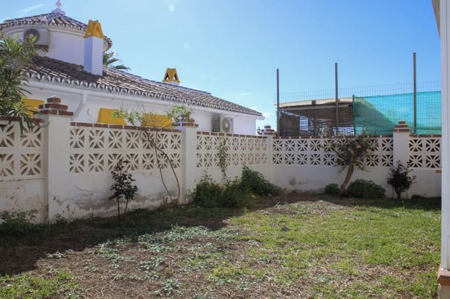 3 makuuhuone Paritalo myytävänä paikassa Torrox Pueblo, Torrox mukana uima-altaan 
autotalli - 350 000 € (Ref: 9795248)