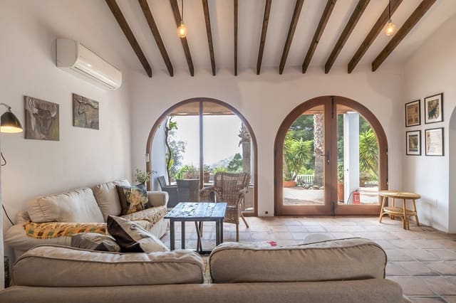4 soverom Villa til salgs i Cómpeta med svømmebasseng - € 545 000 (Ref: 9821571)