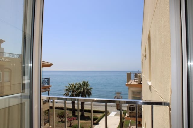 Apartamento de 2 habitaciones en El Peñoncillo, Torrox en venta - 365.000 € (Ref: 9891036)