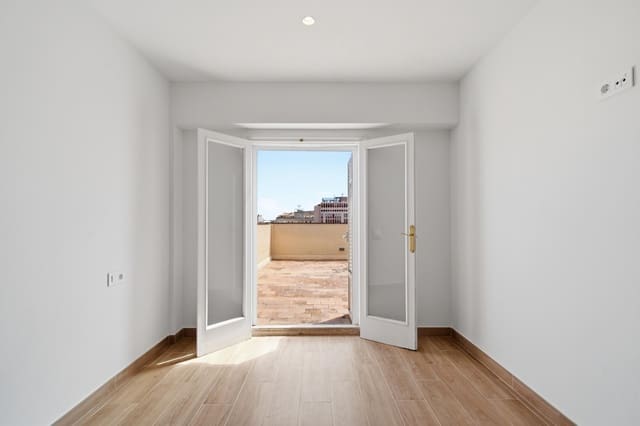 2 soveværelse Lejlighed til salg i Cort, Palma de Mallorca - € 630.000 (Ref: 9911686)