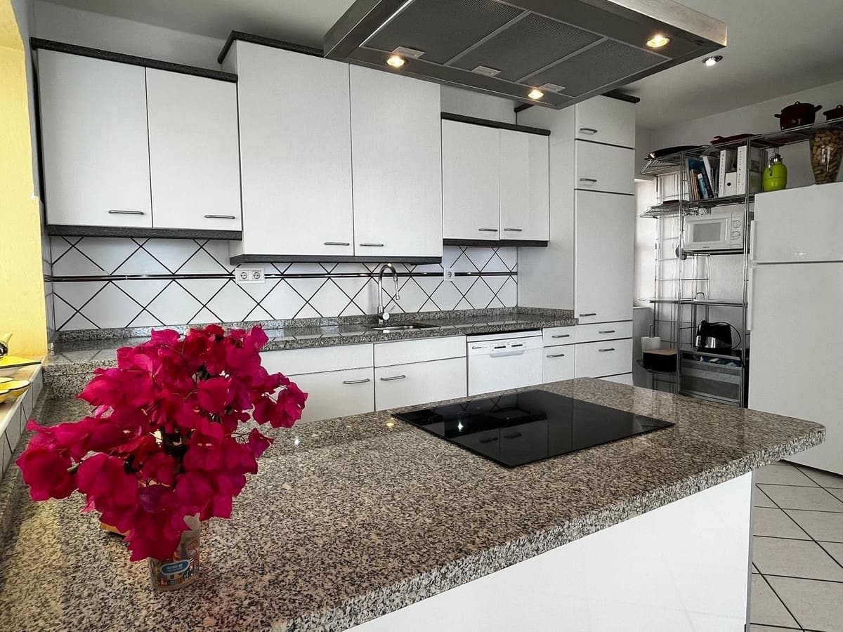 3 Zimmer Villa zu verkaufen in Almunecar - 595.000 € (Ref: 9986126)