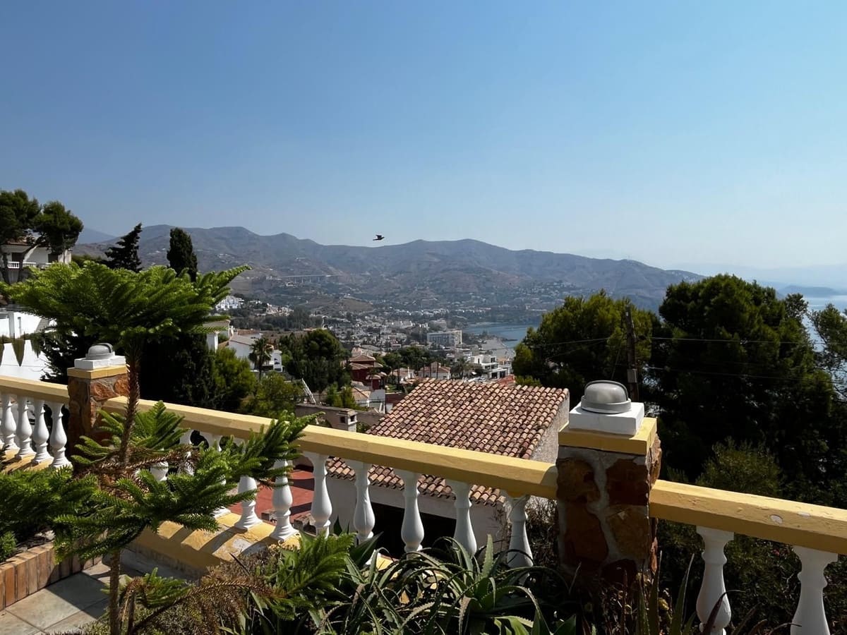 3 Zimmer Villa zu verkaufen in Almunecar - 595.000 € (Ref: 9986126)