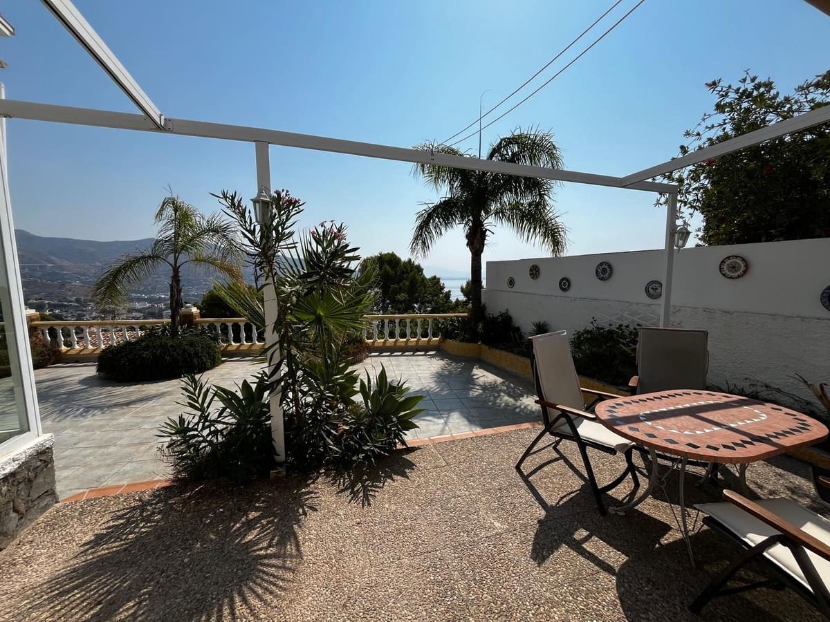 3 Zimmer Villa zu verkaufen in Almunecar - 595.000 € (Ref: 9986126)