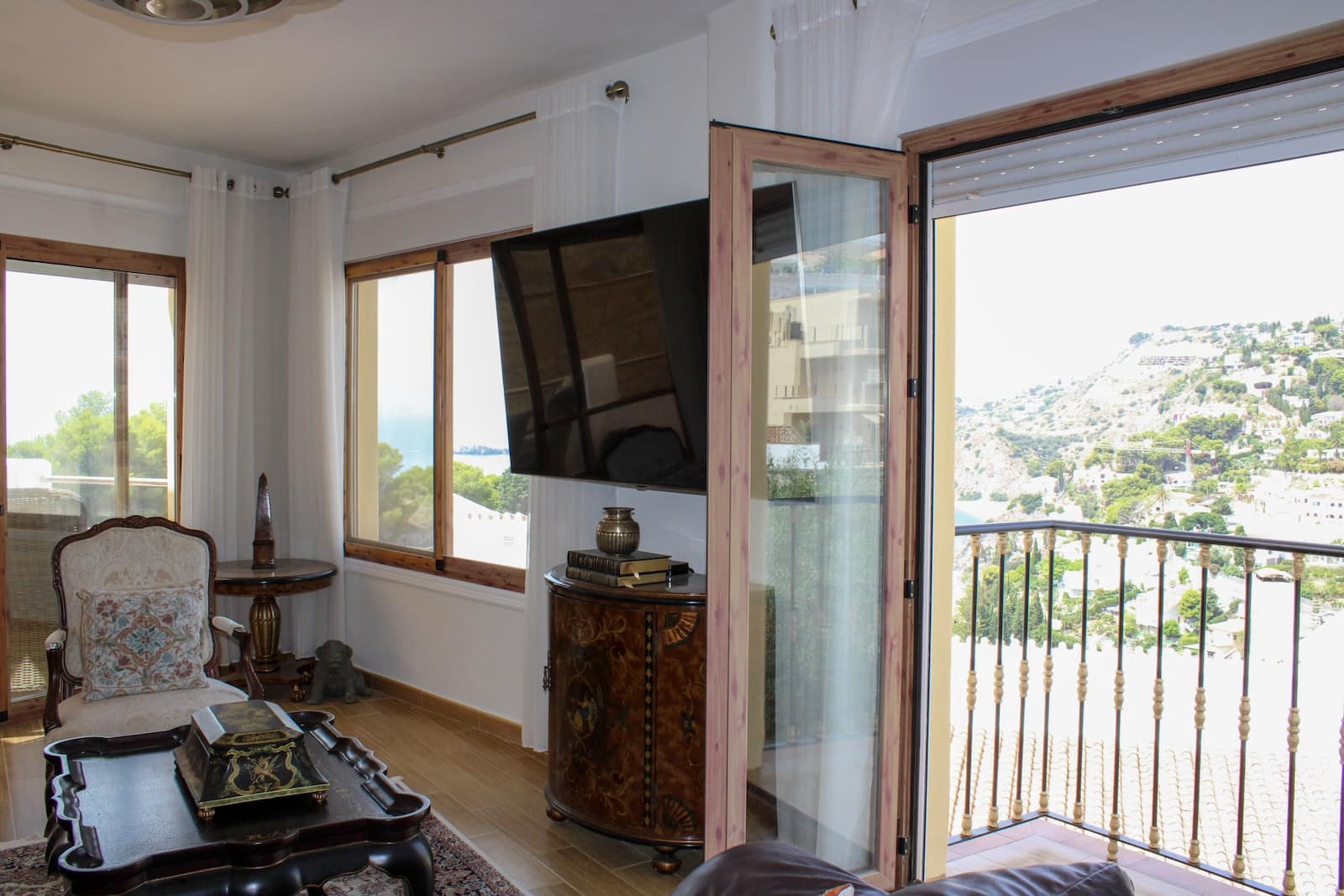 4 soverom Villa til salgs i Almunecar med svømmebasseng garasje - € 749 000 (Ref: 9989843)