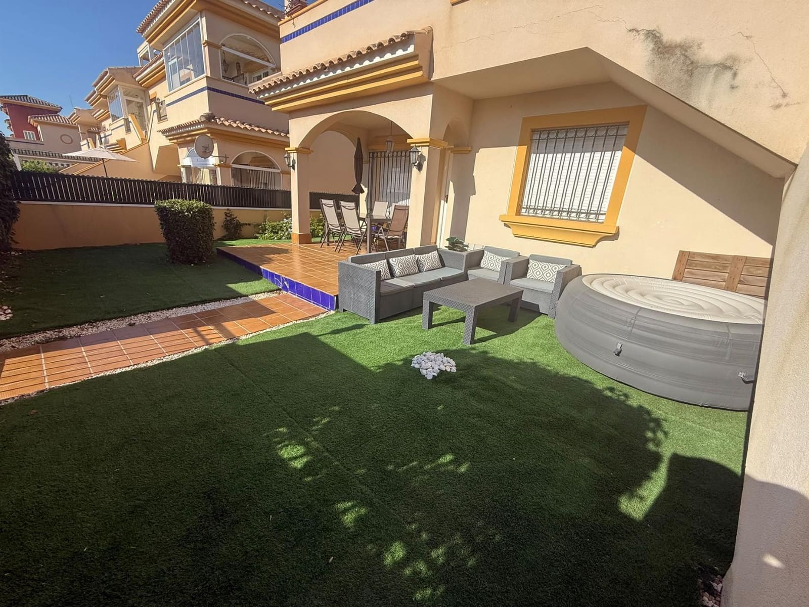 2 sypialnia Bungalow na sprzedaż w Orihuela Costa z basenem - 189 000 € (Ref: 10001319)