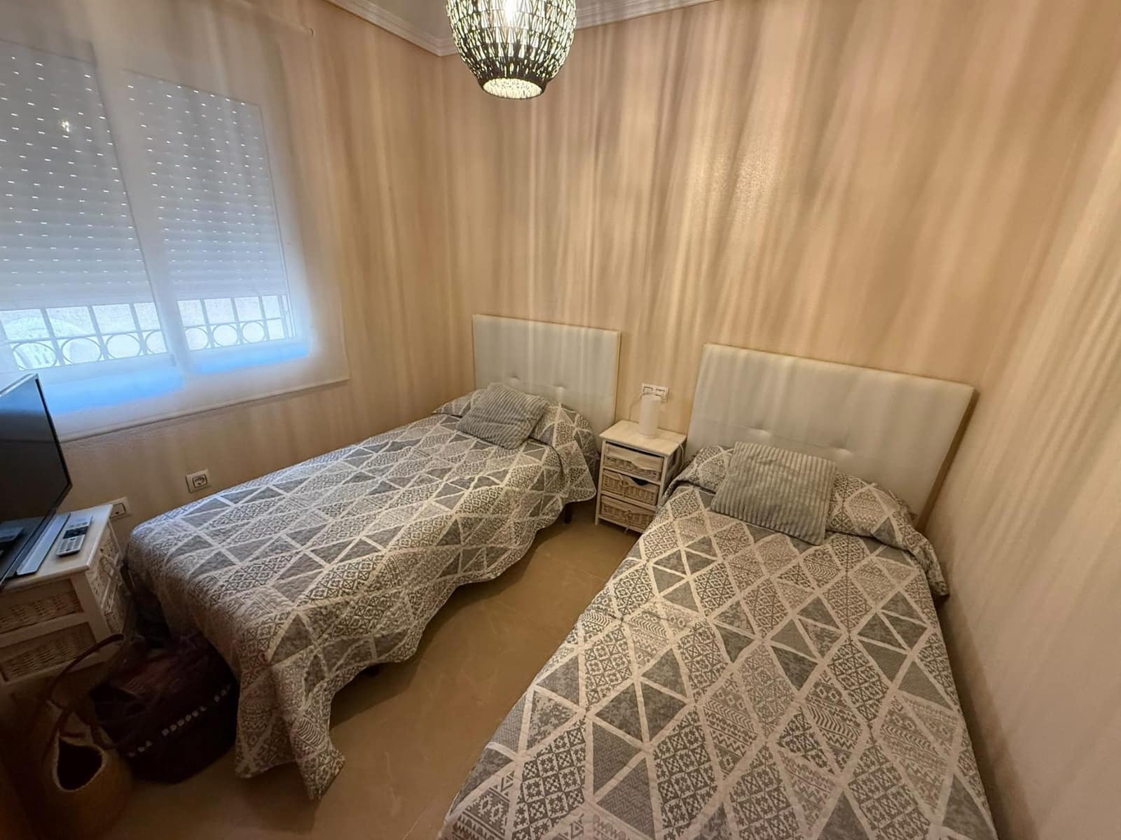 2 sypialnia Bungalow na sprzedaż w Orihuela Costa z basenem - 189 000 € (Ref: 10001319)