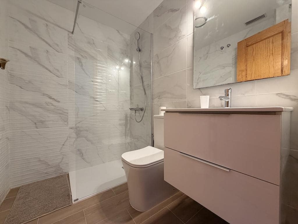 2 sypialnia Bungalow na sprzedaż w Villamartin z basenem garażem - 156 000 € (Ref: 10016823)