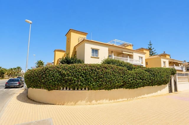 Bungalow de 2 habitaciones en Lomas de Cabo Roig - Los Dolses, Orihuela en venta con piscina garaje - 225.000 € (Ref: 10016824)