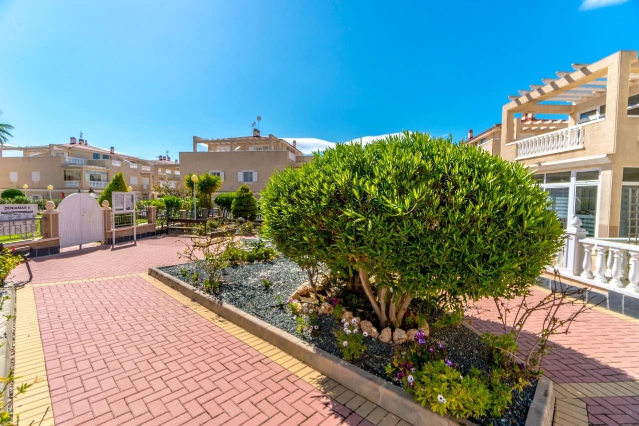 1 soverom Bungalow til salgs i Orihuela Costa med svømmebasseng - € 155 000 (Ref: 10016825)