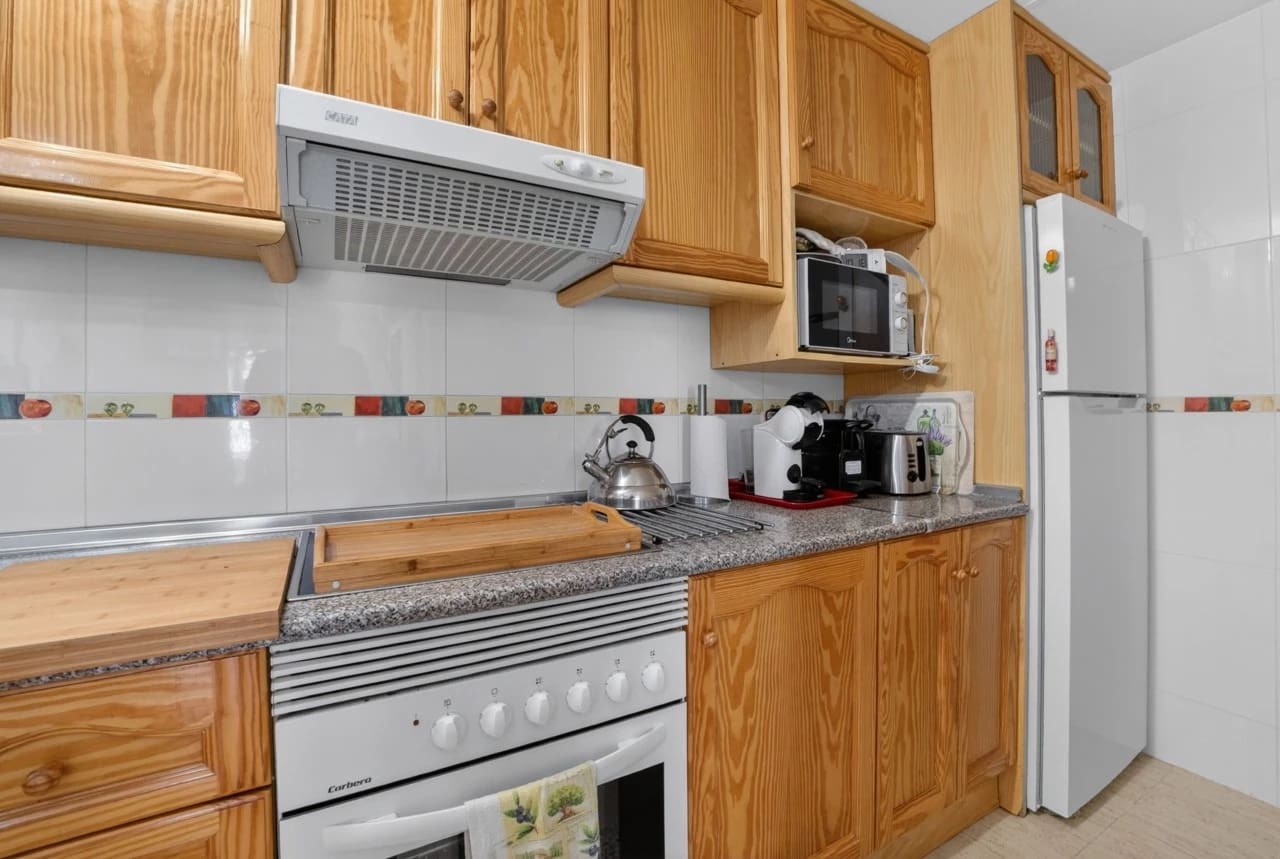 1 soverom Bungalow til salgs i Orihuela Costa med svømmebasseng - € 155 000 (Ref: 10016825)