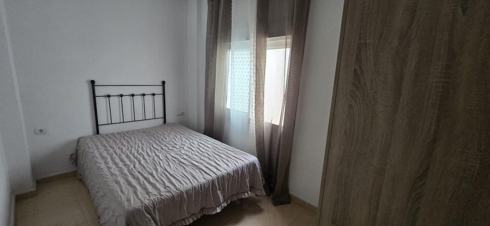 2 bedroom Penthouse for sale in Torrevieja - € 150,000 (Ref: 10043273)