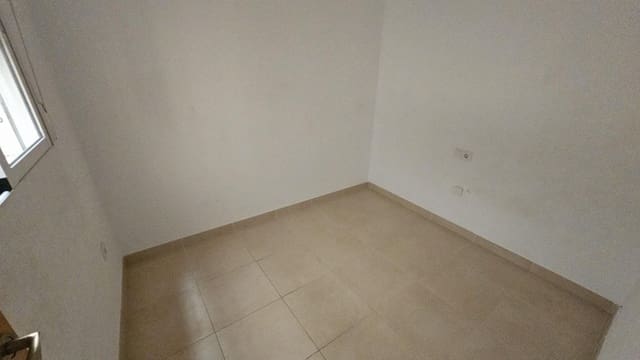 3 soverom Leilighet til salgs i Las Piscinas Naturales, Torrevieja med garasje - € 149 000 (Ref: 10054425)