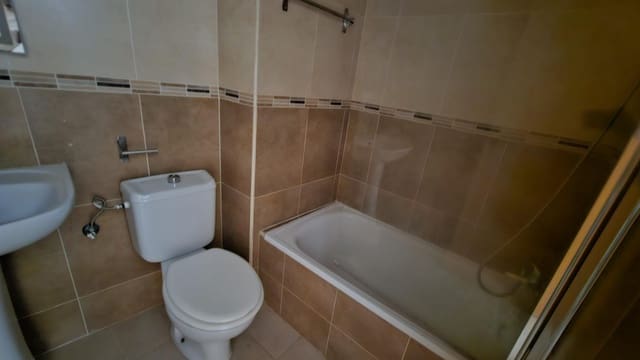 3 soverom Leilighet til salgs i Las Piscinas Naturales, Torrevieja med garasje - € 149 000 (Ref: 10054425)