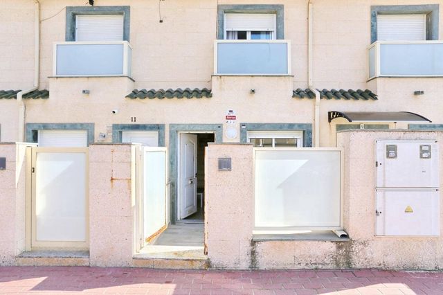 2 Zimmer Apartment zu verkaufen in Los Europeos, Torrevieja mit Garage - 239.975 € (Ref: 10106536)