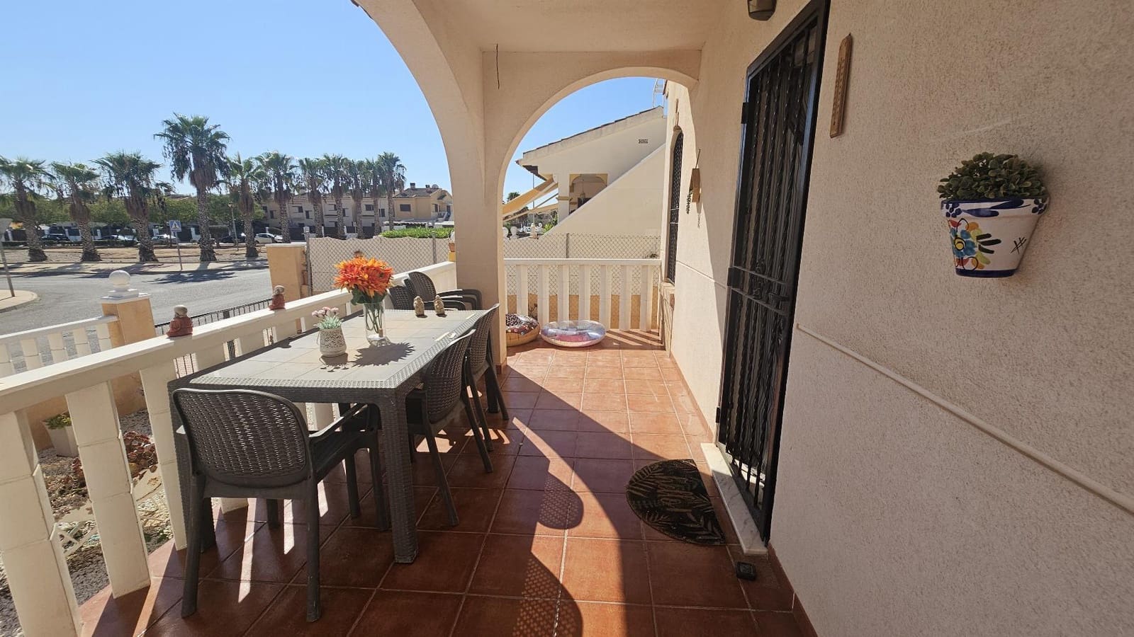 3 soverom Kjedet enebolig til salgs i Orihuela Costa med svømmebasseng garasje - € 225 000 (Ref: 10106537)