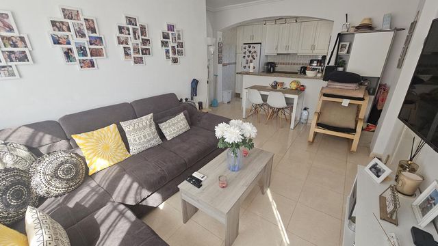 3 soverom Kjedet enebolig til salgs i Lomas de Cabo Roig - Los Dolses, Orihuela med svømmebasseng garasje - € 225 000 (Ref: 10106537)